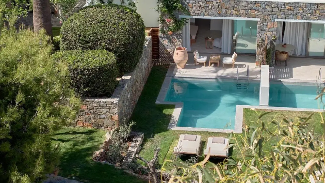 AMIRANDES A GRECOTEL RESORT TO LIVE