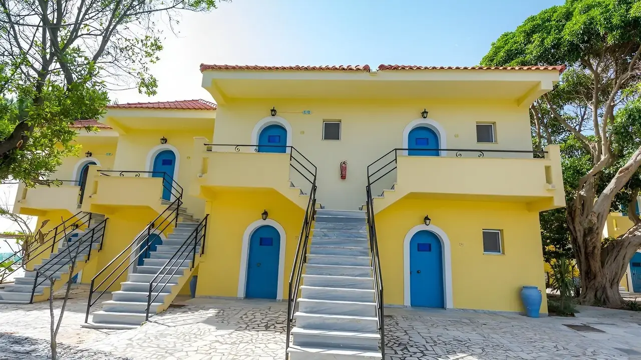 Ammes Hotel & Apartments