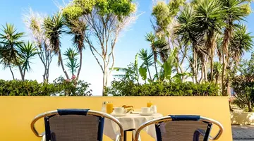 Ammes Hotel & Apartments