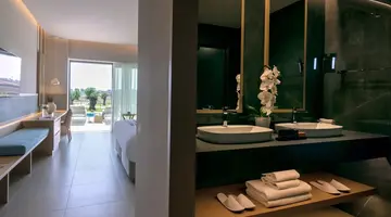 Ammoa Luxury Hotel & Spa Resort