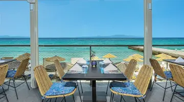 Ammon Zeus Luxury Beach Hotel
