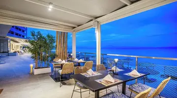 Ammon Zeus Luxury Beach Hotel