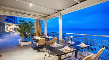 Ammon Zeus Luxury Beach Hotel