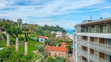 Ammon Zeus Luxury Beach Hotel