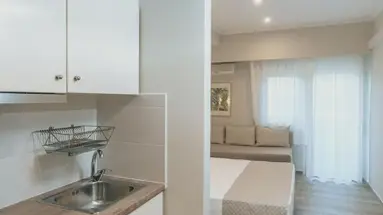 AMMOS BEACH SEASIDE LUXURY SUITES