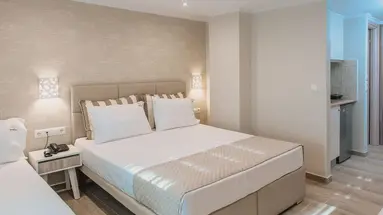 AMMOS BEACH SEASIDE LUXURY SUITES