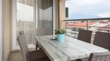 AMMOS BEACH SEASIDE LUXURY SUITES