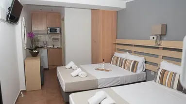 AMMOS BEACH SEASIDE LUXURY SUITES
