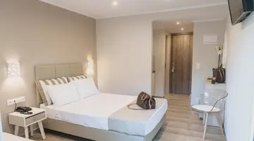 AMMOS SEASIDE LUXURY HOTEL