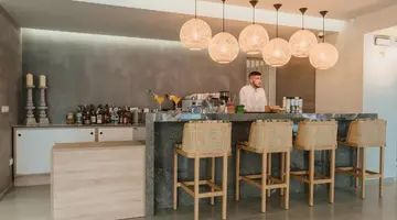 AMMOS SEASIDE LUXURY HOTEL