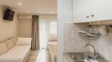 AMMOS SEASIDE LUXURY HOTEL