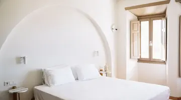 Ammothines Cycladic Suites