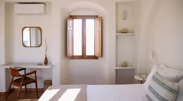 Ammothines Cycladic Suites
