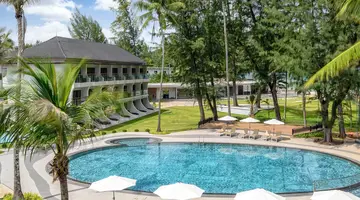 AMORA BEACH RESORT