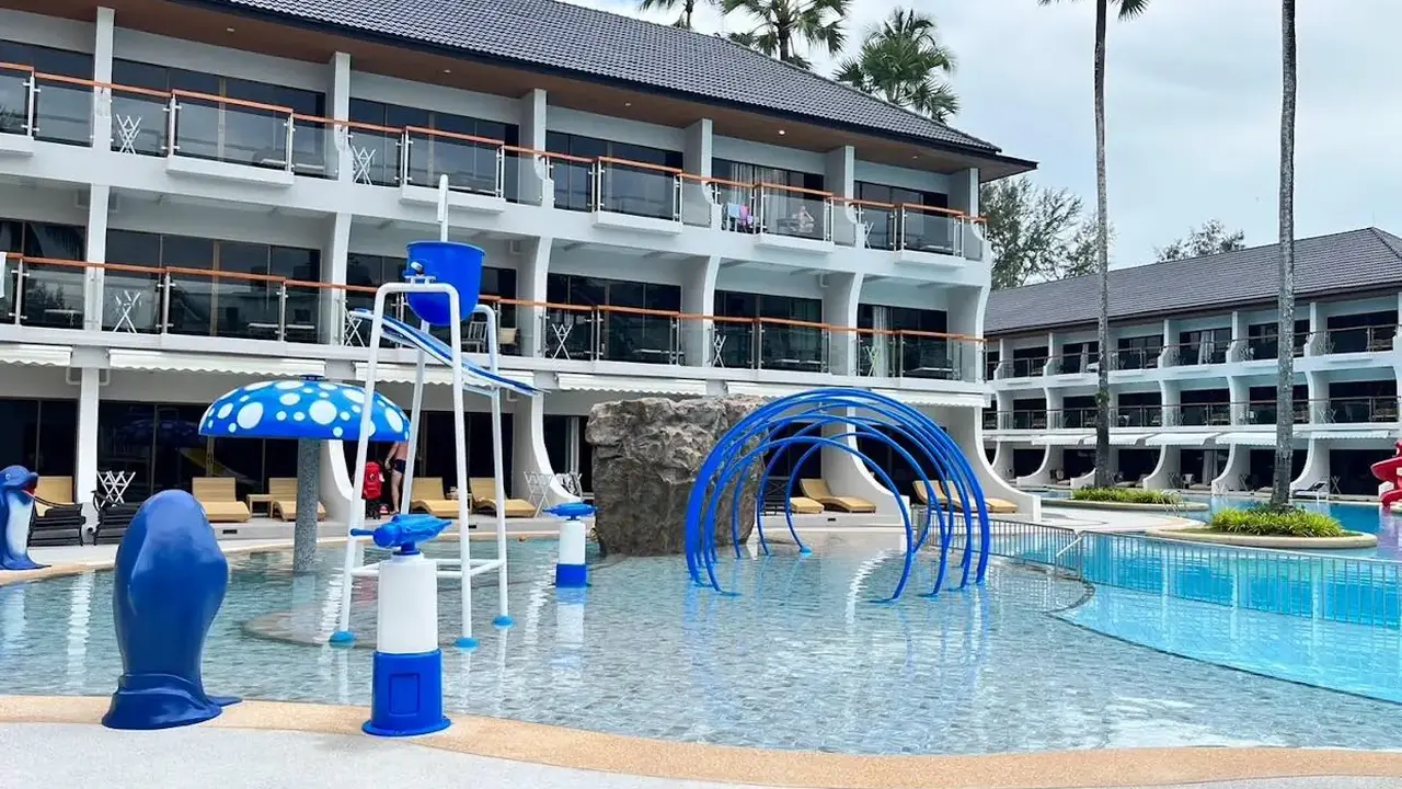 AMORA BEACH RESORT