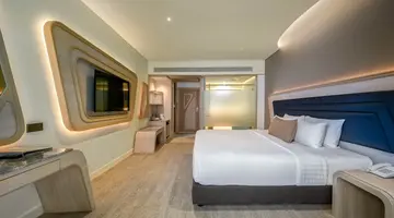 AMORA BEACH RESORT