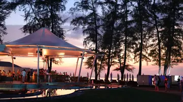 AMORA BEACH RESORT