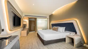 AMORA BEACH RESORT
