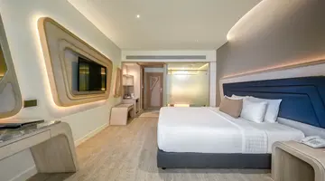 AMORA BEACH RESORT