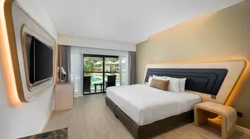 AMORA BEACH RESORT