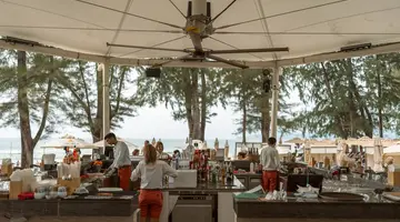 AMORA BEACH RESORT