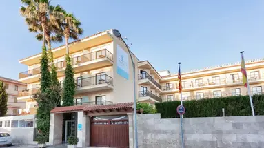 Amoros Hotel