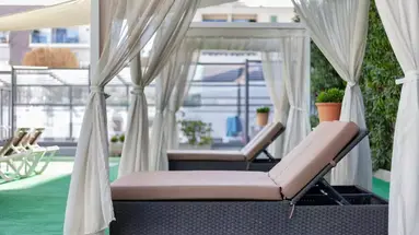 Amoros Hotel