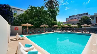 Amphitryon city hotel