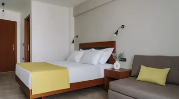 AMPHITRYON CITY HOTEL