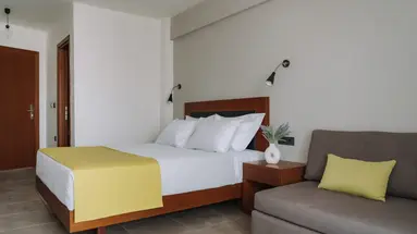 AMPHITRYON CITY HOTEL