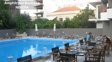 Amphitryon Hotel