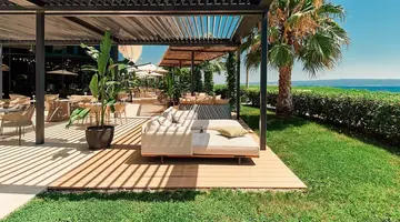 Amphora Hotel