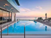 Amphora Hotel