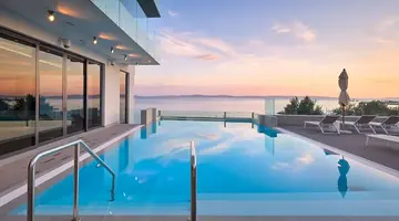 Amphora Hotel