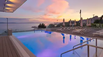 Amphora Hotel