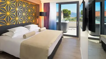 Amphora Hotel