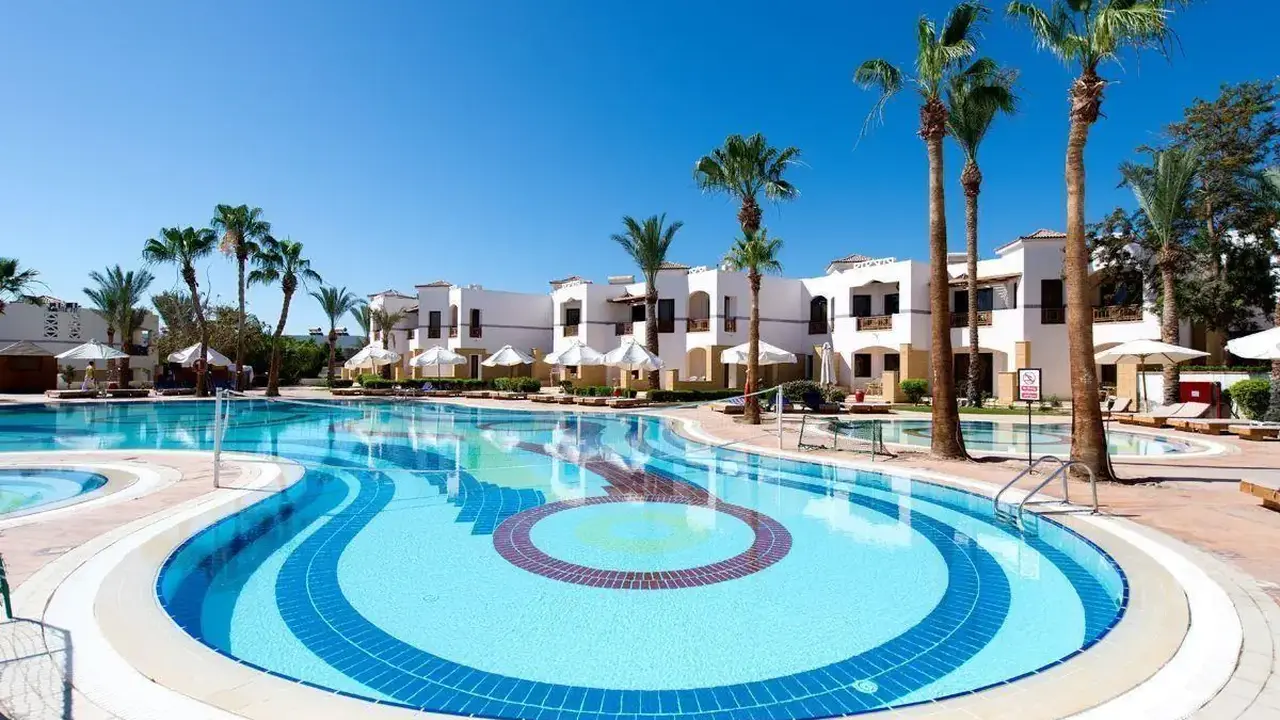 Amphoras Beach Hotel