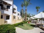 AMPHORAS BEACH