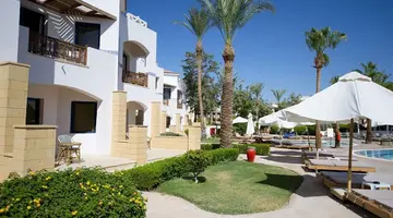AMPHORAS BEACH