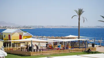 AMPHORAS BEACH