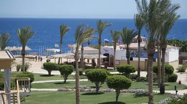 AMPHORAS BEACH