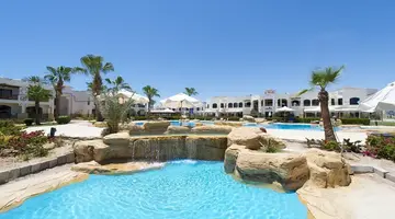 AMPHORAS BEACH