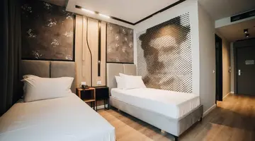 Amr Hotel