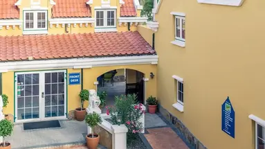 Amsterdam Manor Beach Resort