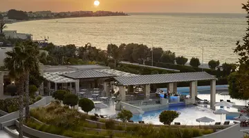 AMUS HOTEL & SPA (EX- RHODES BAY HOTEL & SPA)