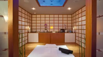 AMUS HOTEL & SPA (EX- RHODES BAY HOTEL & SPA)