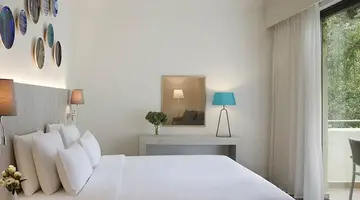 AMUS HOTEL & SPA
