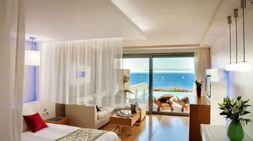 AMUS HOTEL & SPA