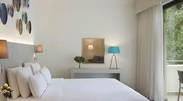 AMUS HOTEL & SPA