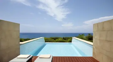 AMUS HOTEL & SPA